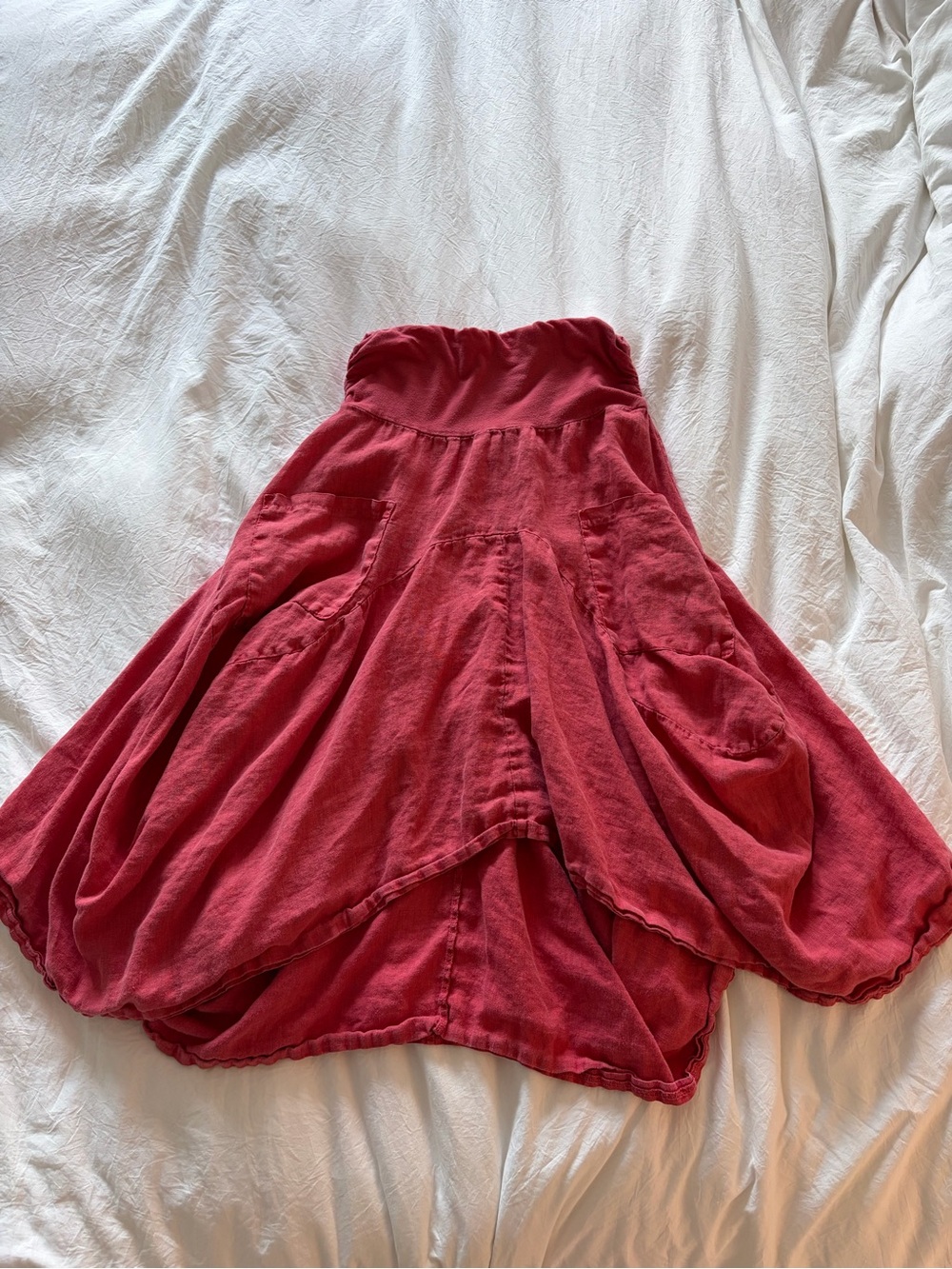Linen Inizio ONZ Red Magic skirt medium- front pockets